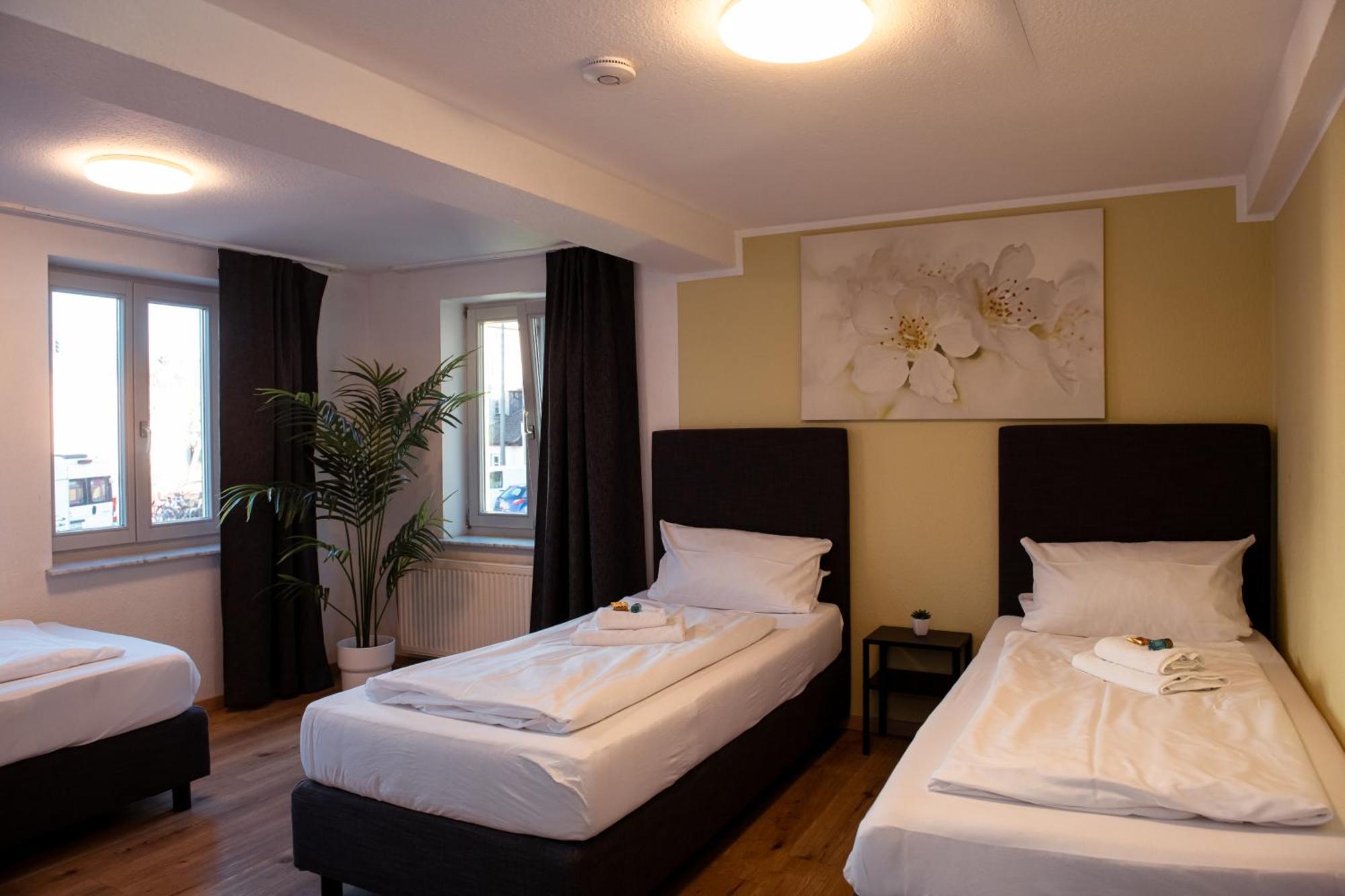 Haus99 Budget Pension & Apartments Fuerth Ngoại thất bức ảnh
